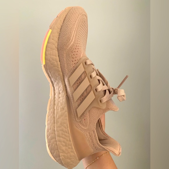Adidas Ultraboost 21 Ash Pearl Pink FY0391 Size 5 Womens US - Picture 2 of 7